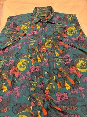 Bill Blass Signature Vintage Hawaii Tropical Toucan Print Cotton Poplin Shirt